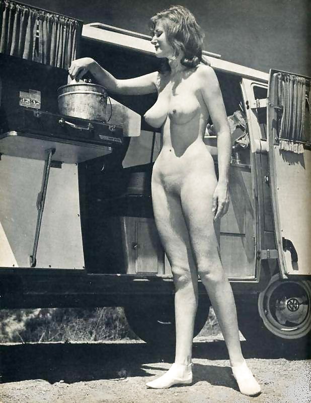 Vintage Nudes - Automobile Edition - Vol. 3 (14/21)