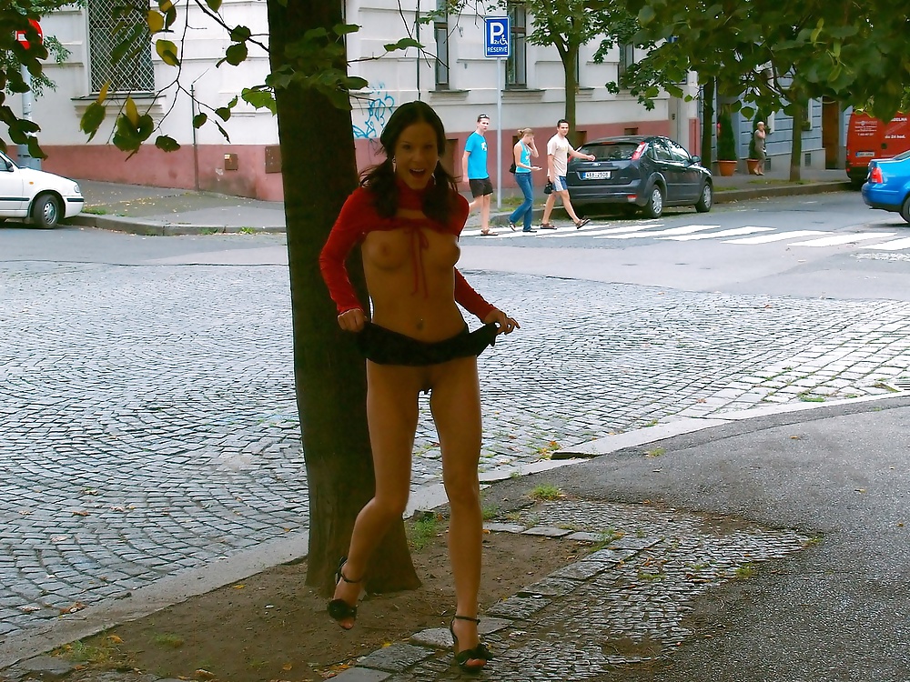 Alex Zothberg a walk through town with lifted skirt (23/98)