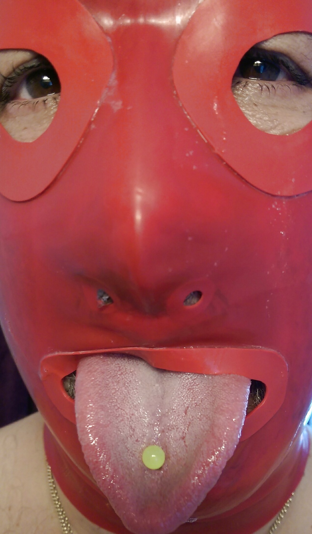 Red_Rubber_Latex_Hood_Pierced_Tongue (12/14)