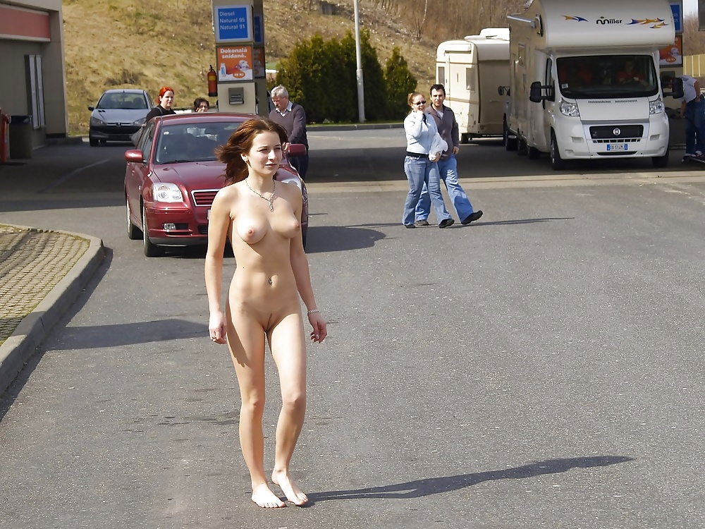 They walk around Europe naked - Photo #45.