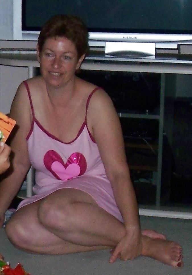 Joanne 49yr old Australian Wife - Photo #6.
