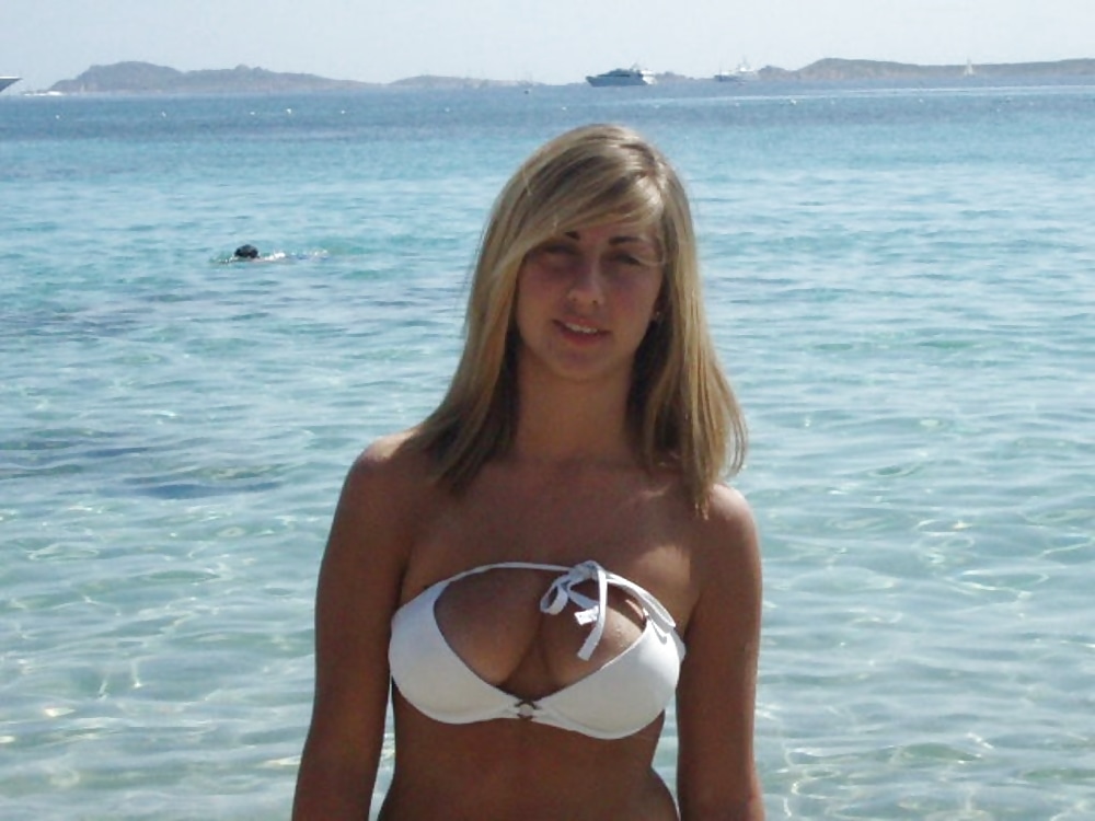 Italians teens dressed bikini - Petites salopes italiennes (14/27)