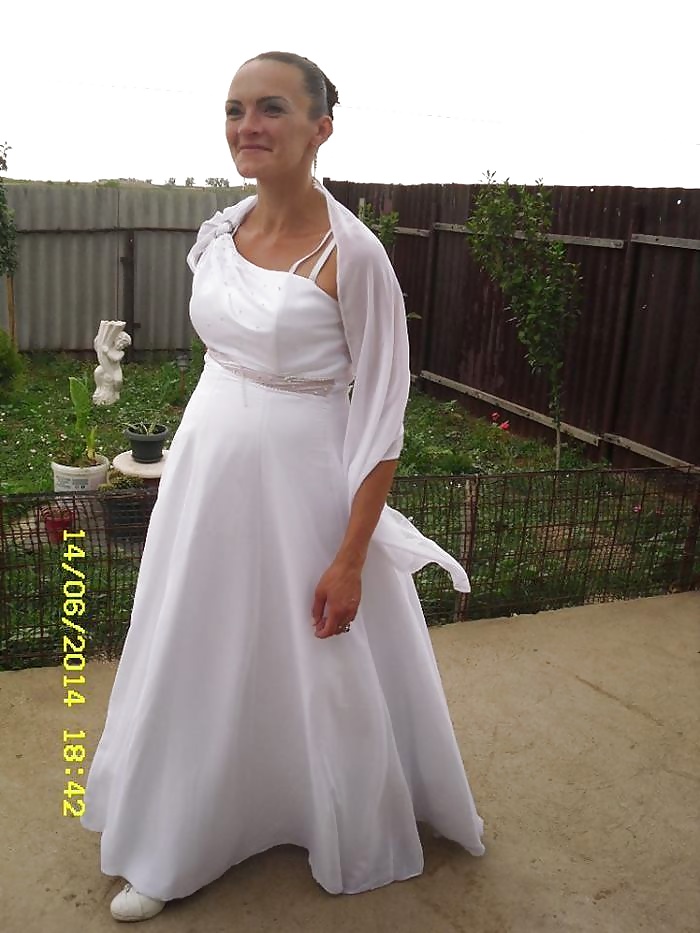 My_cheating_fuckface_and_a_wedding_pics _I_was_pregnant (4/4)