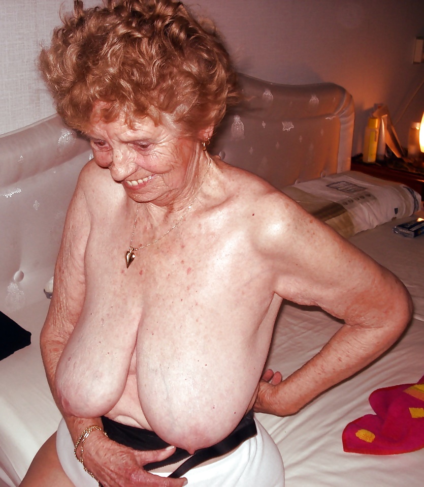 suck on granny's tits nice big mature breasts (2/8)