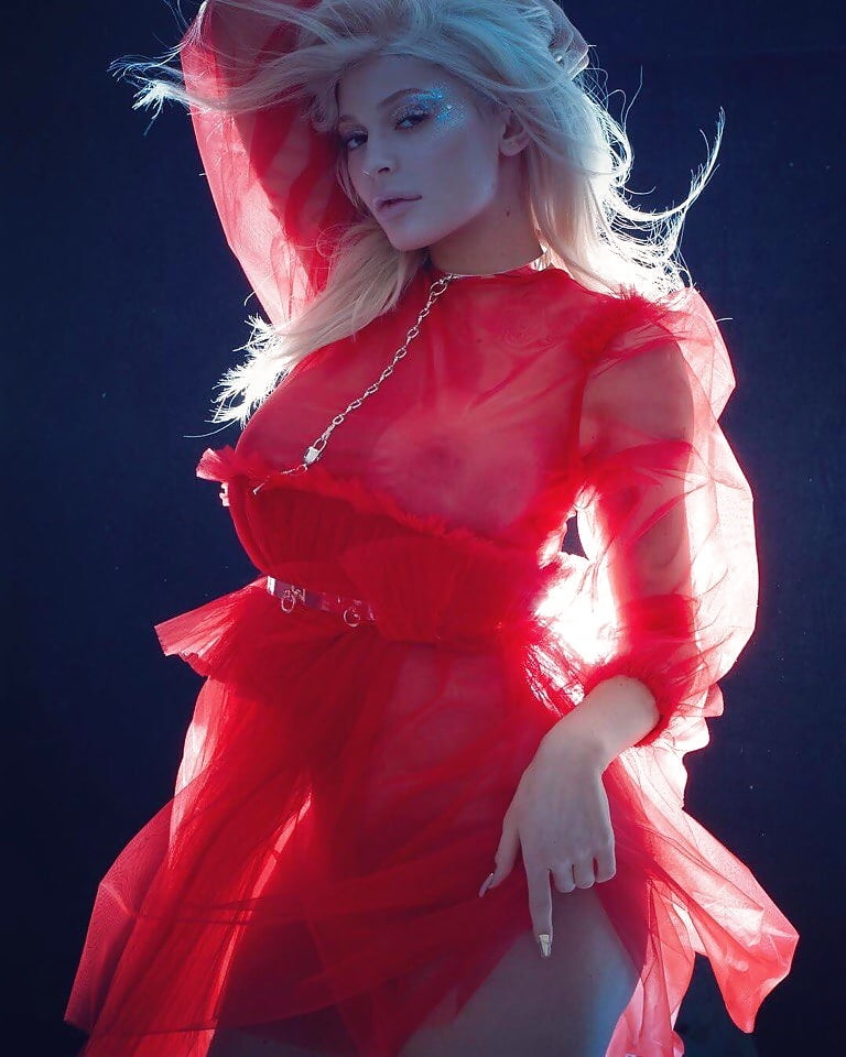 Kylie J V Magazine BTS-Promos  (1/4)