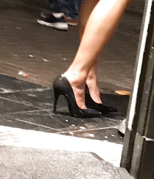 Candid heels #9 (1/34)