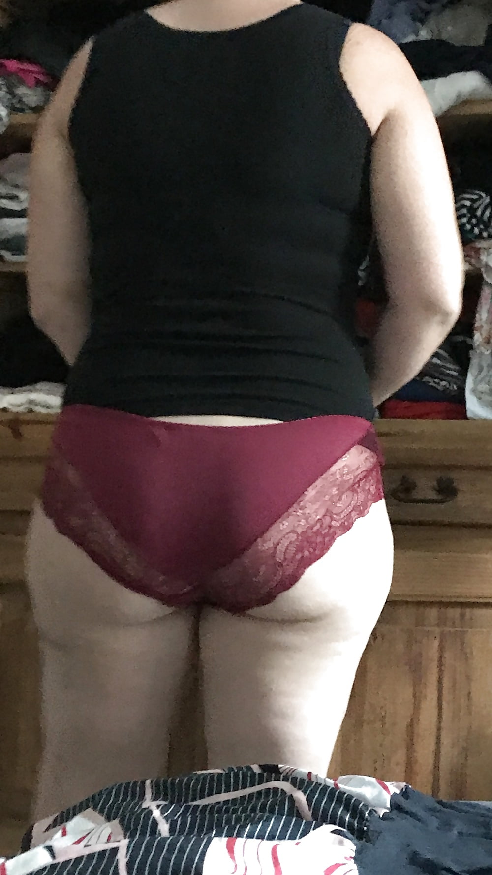 My_wife_naked_ _getting_dressed_ secret_photos_3 (9/18)
