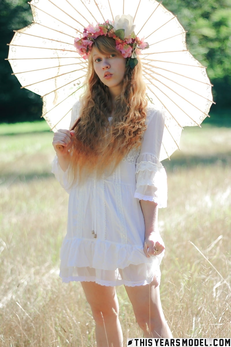 Dolly_Little_Naked_As_A_Little_Doll_In_A_Meadow (11/14)