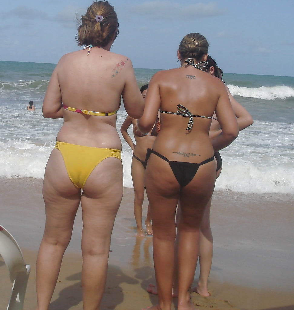 Mature bikini beach 12 (17/30)