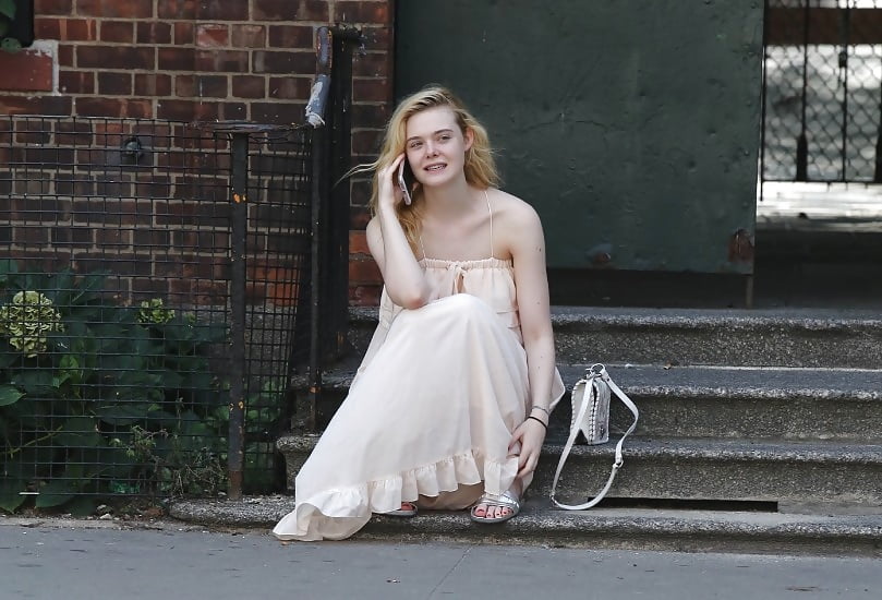  Elle Fanning O&A NY  we all scream for Ice cream 8-27-17 (7/25)
