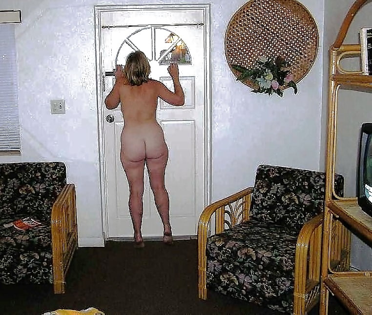 Wife answering door naked ♥ Next door neighbours....if you'r