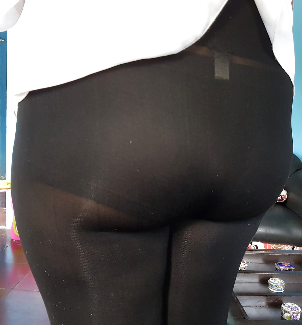 wife leggins ass (5/7)