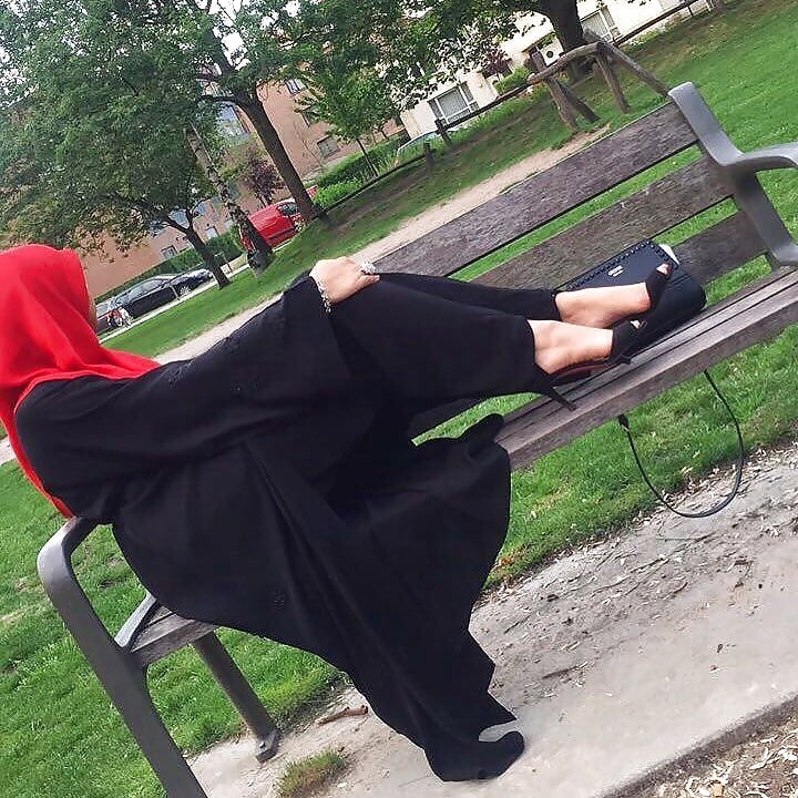 Arab Beurette Hijabi Sluts Hoeren Photo 24 29