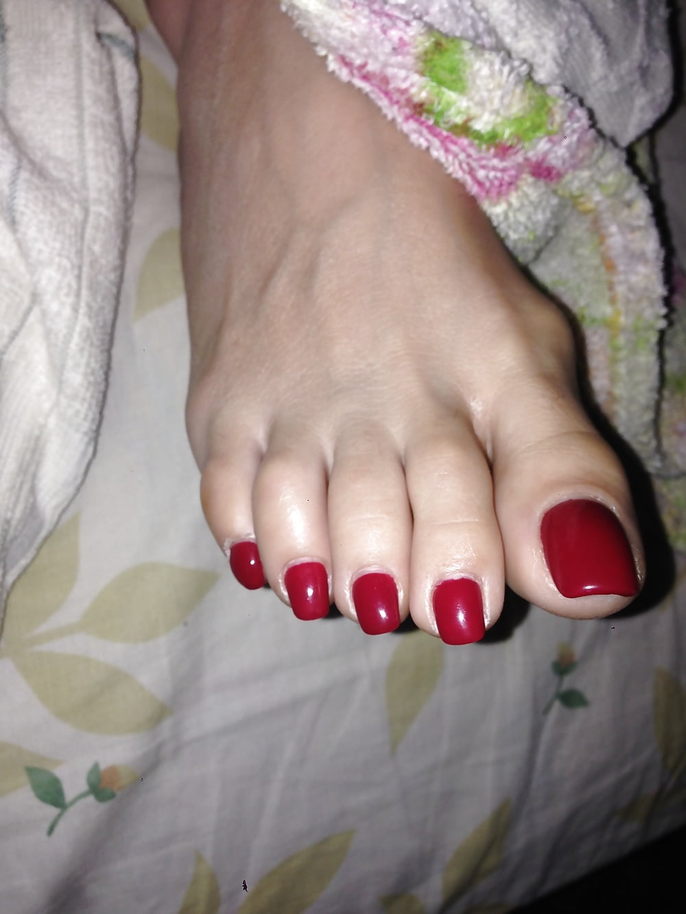 Last_shots_with_a_long_pedicure_this_year (1/4)