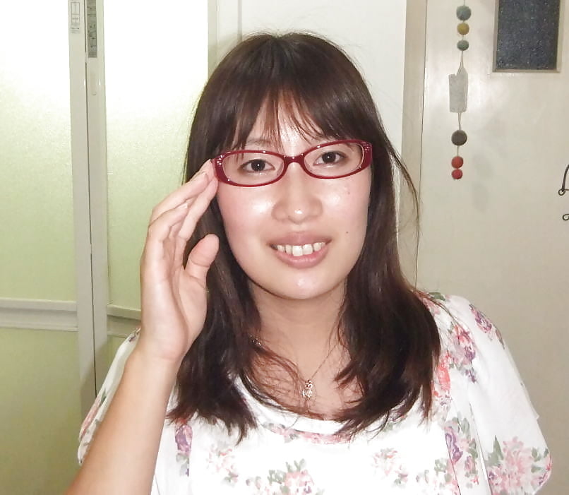 Lovely & Cute Japanese wife Maki (17/98)