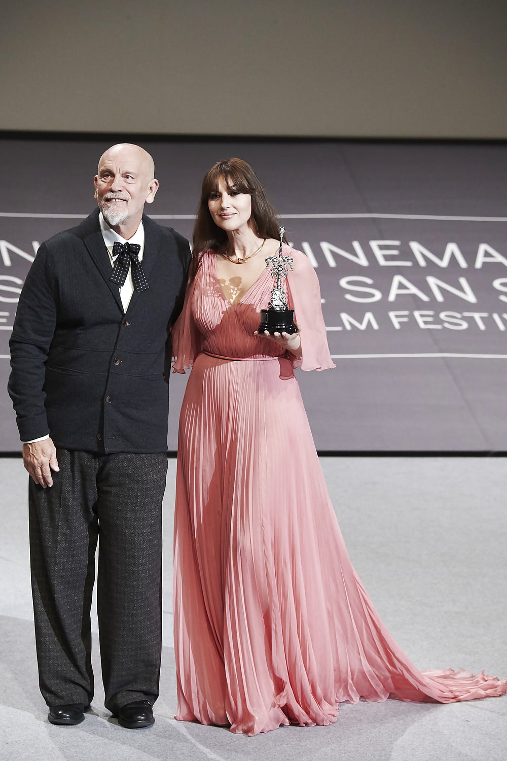 Monica_Bellucci_Donostia_Award_65th_San_Sebastian_FF_9-27-17 (17/21)