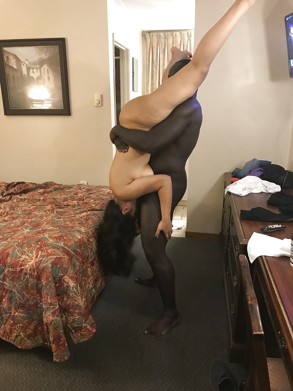 Indian_wife_with_her_bull (22/26)