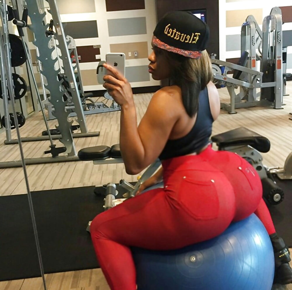 Ebony ball gym