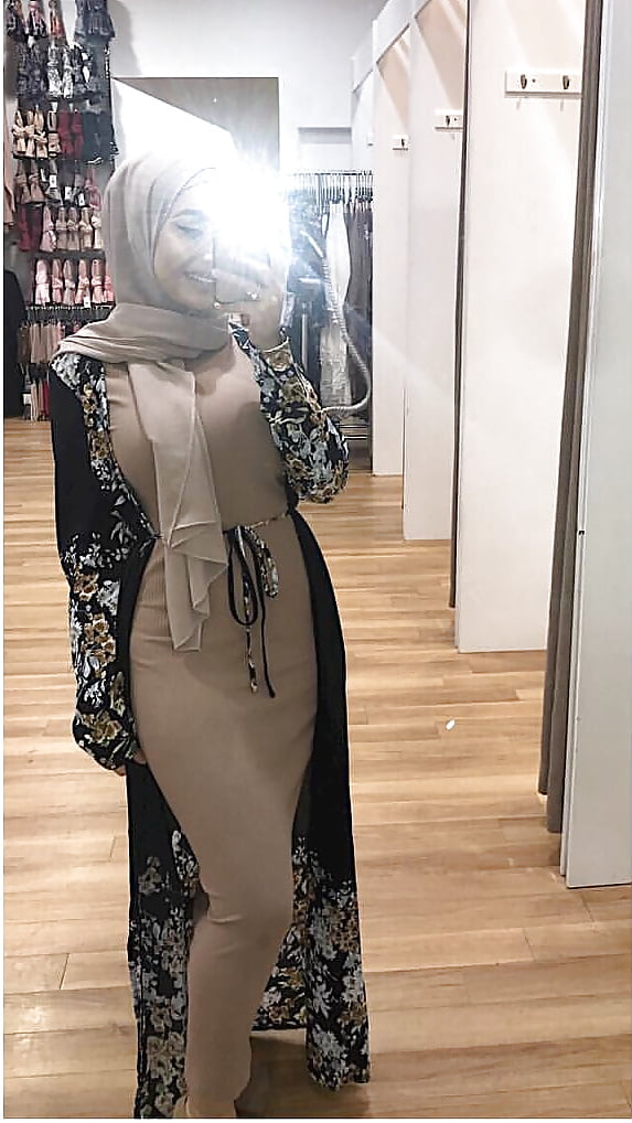 Hijab Bitch Latifa Teen Kapali Arab (4/5)