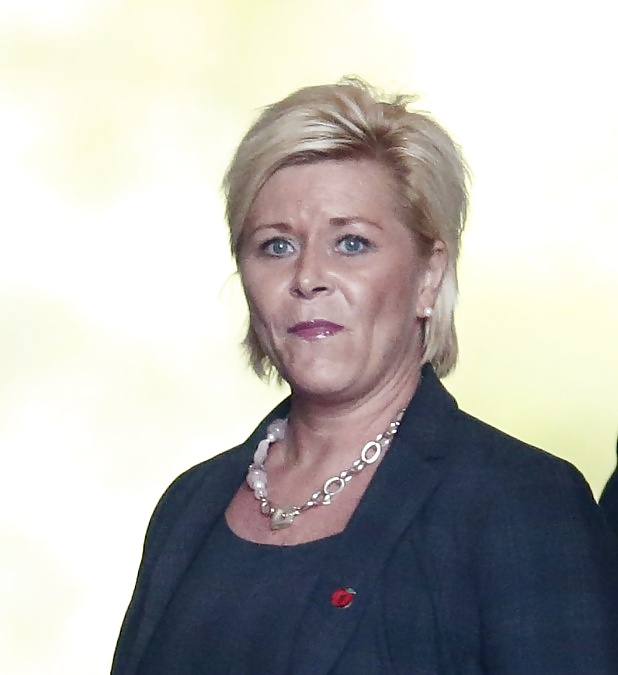 This is why I worship conservative Siv Jensen (20/46)