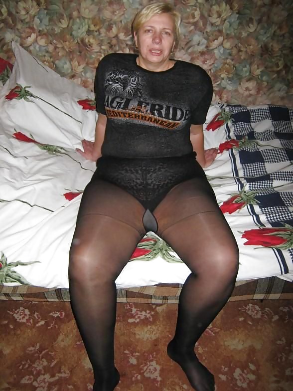The Gusset Of Her Tights 1 (9/20)