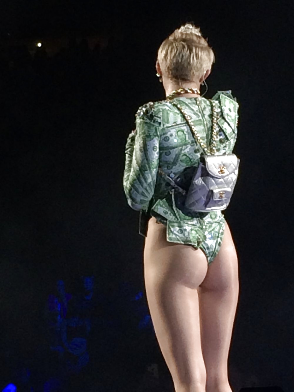 Miley CyRUS BUTT - Photo #18.