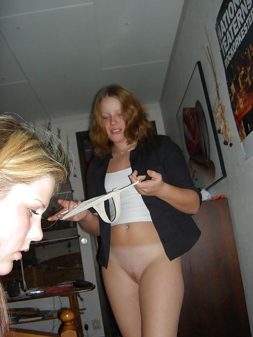 Sexy moms getting dressed and undressed (14/15)
