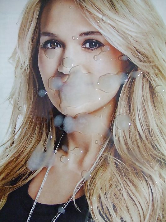 Carrie Underwood Gets Squirted With Semen (5/5)
