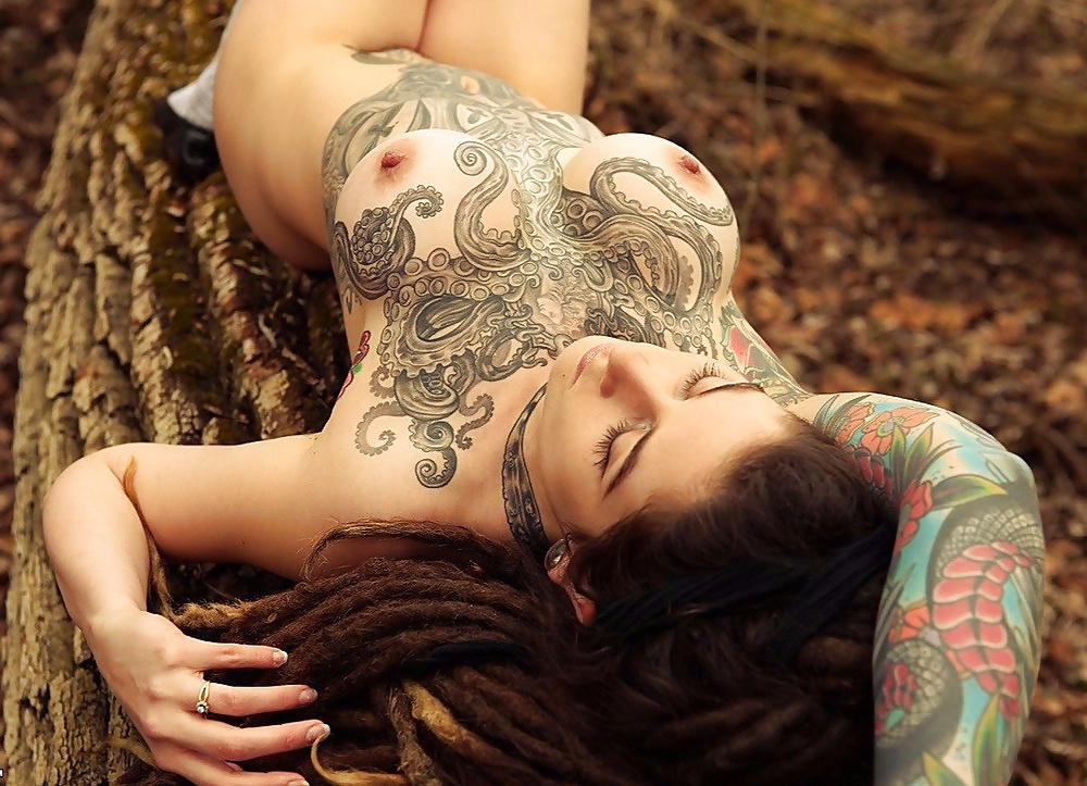 Hot Nude Tattooed Women.