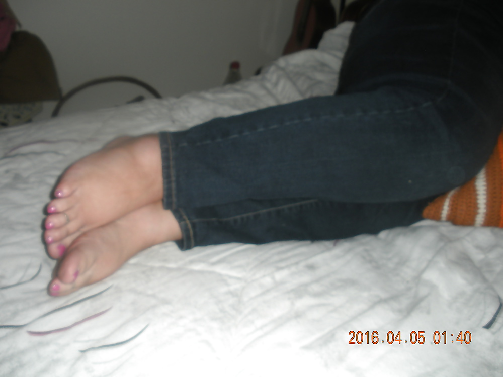 Mature BBW Feet (2/17)