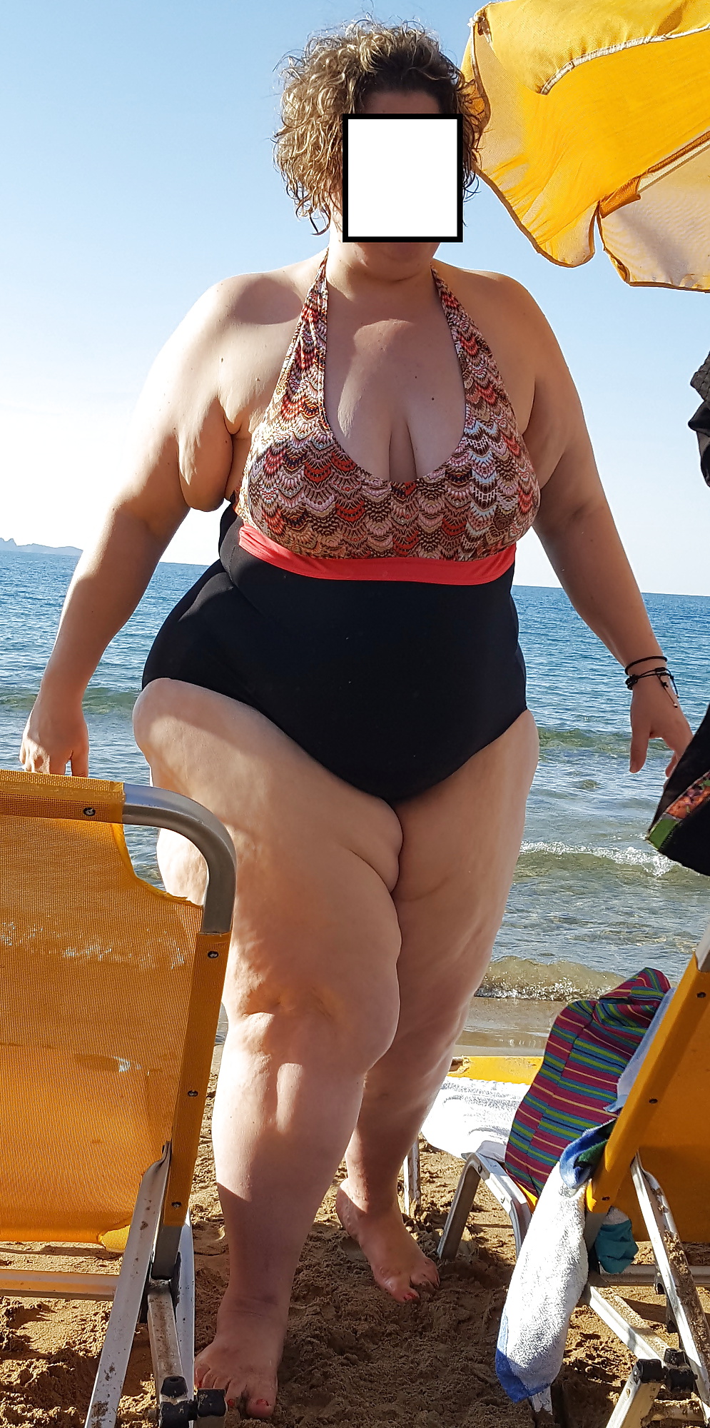 ssbbw mature amateur spied on the beach in swimsuit  (7/8)