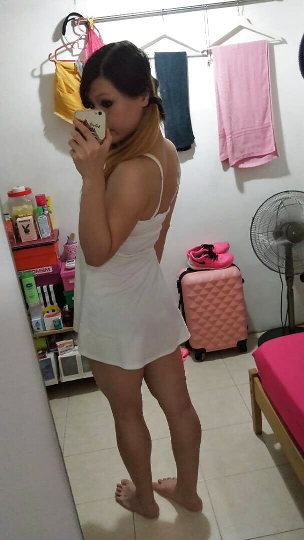 Asian Teen Kellylee55 naked ass and pigtails (13/24)