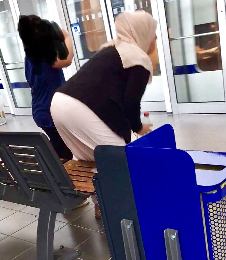 Hijab voilee turbanli beurette arabe candid ass (16/22)
