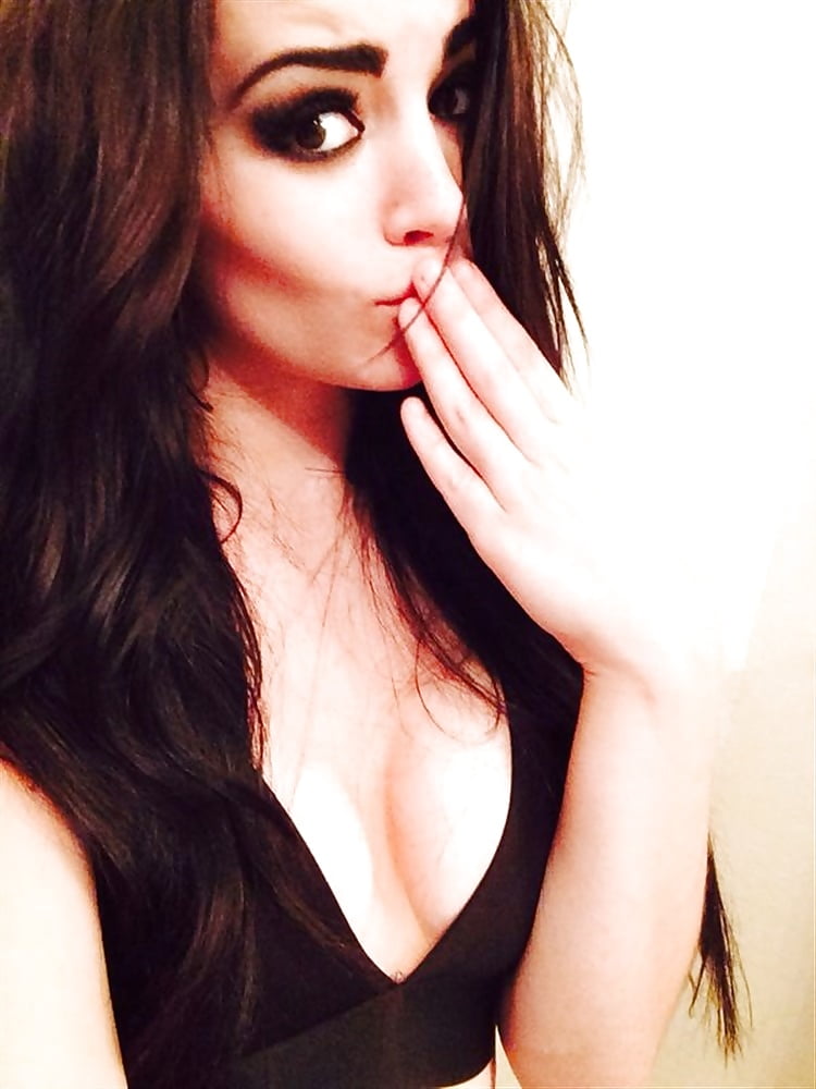 WWE_Paige_Nude_Photos_Complete_Collection_Leaked (5/127)