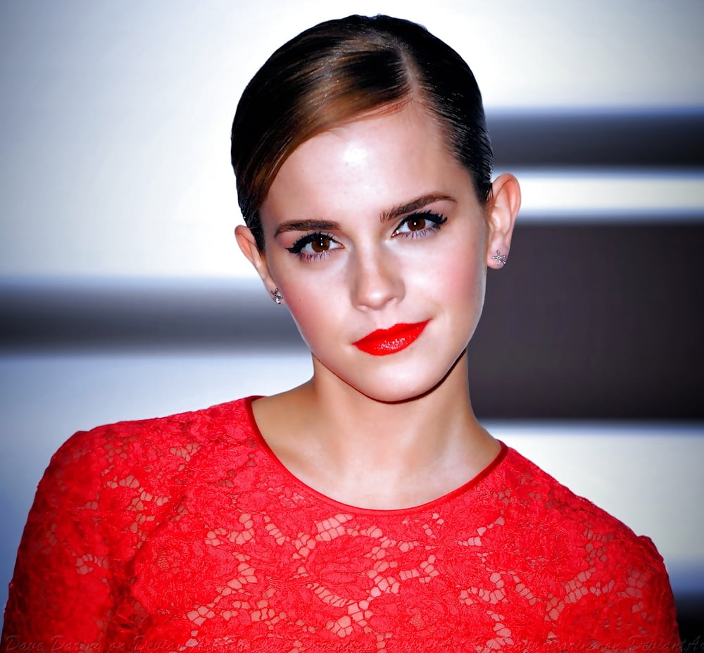 Emma Watson What A Stunner - Photo #133.