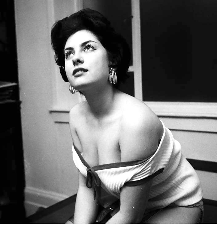 June Palmer busty vintage model - Photo #256.