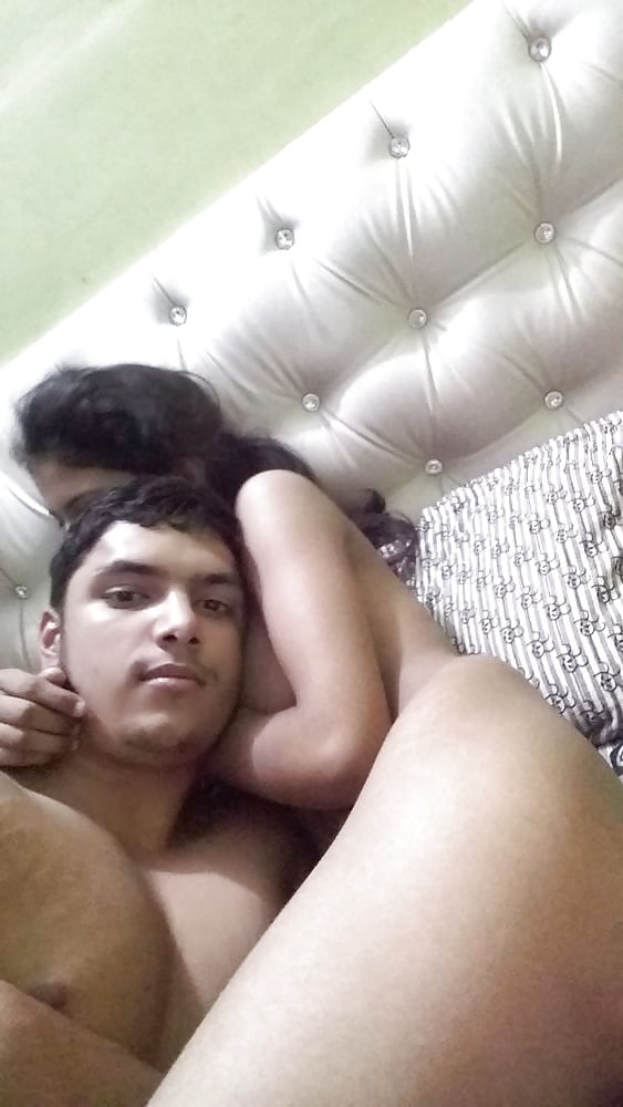 nude desi girl sex with her lover (12/16)