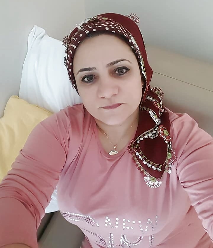 turkish mature mom anne ensest (1/15)