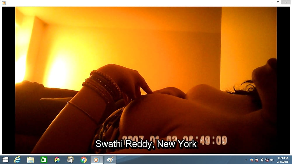 Sexy Indian wife Swathi Reddy (9/24)