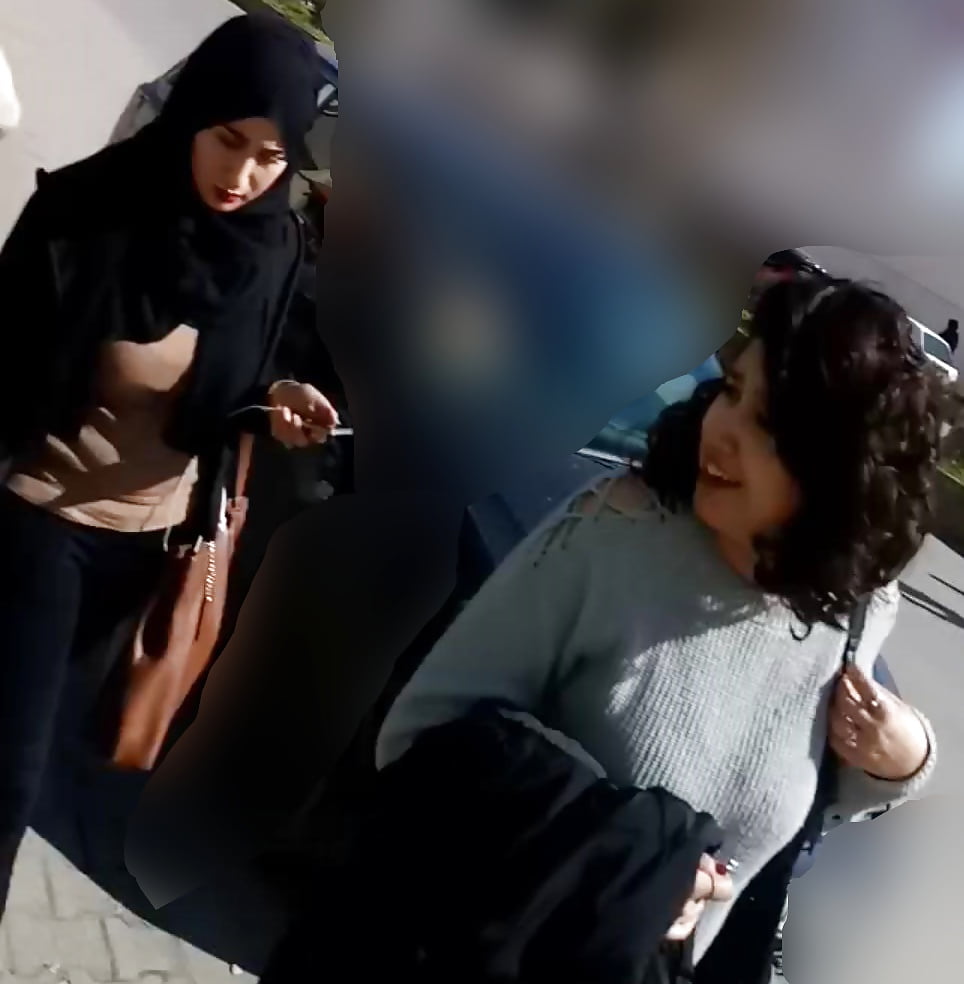 arab street spy ( boobs - milf - moms - hijab ) (3/22)