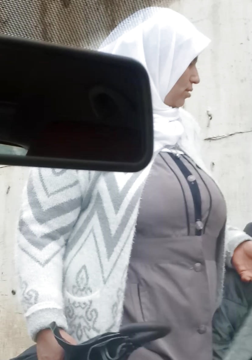 arab street spy ( boobs - milf - moms - hijab ) VOL 2 (17/22)