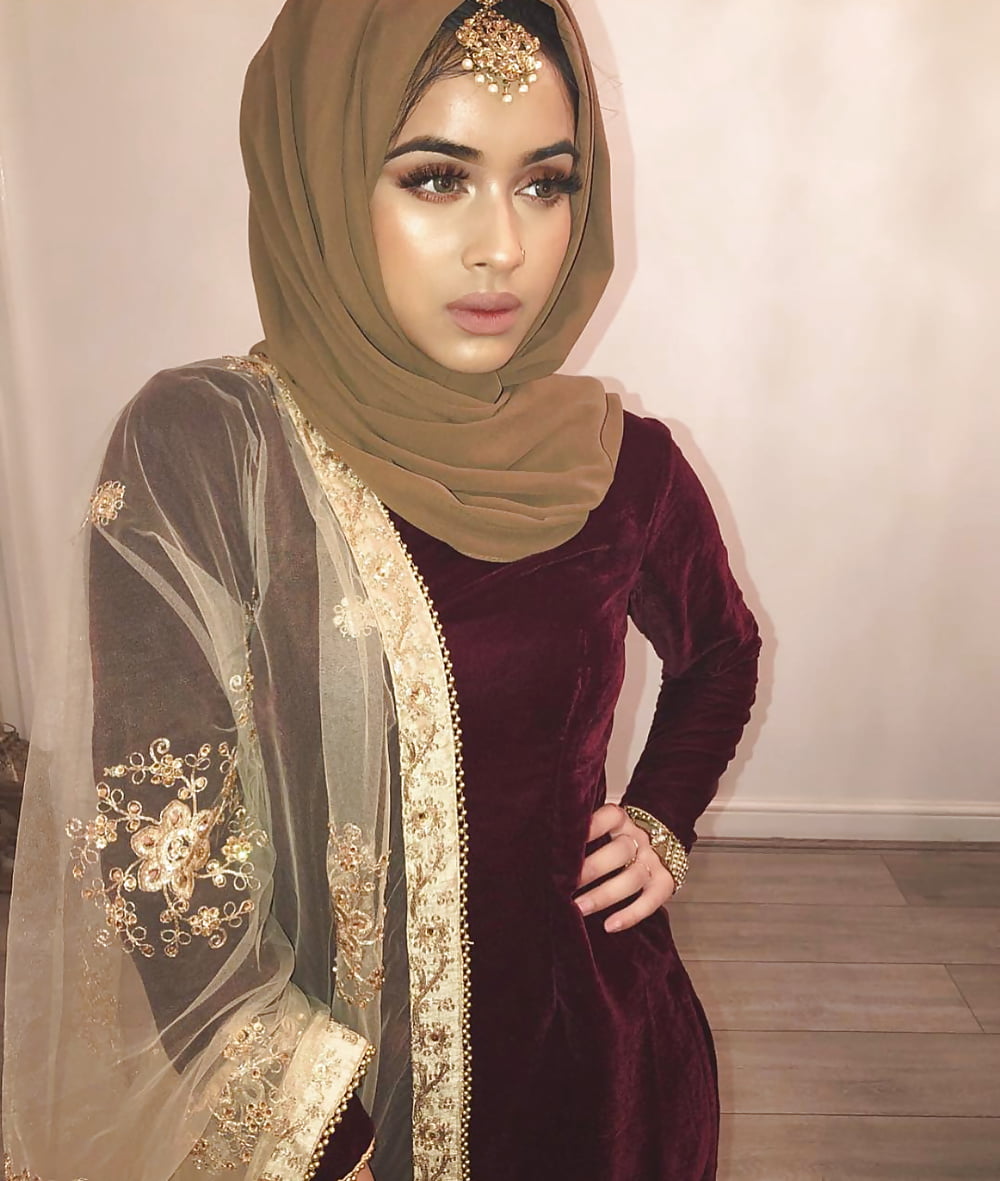 Muslim hijabi sluts (3/10)