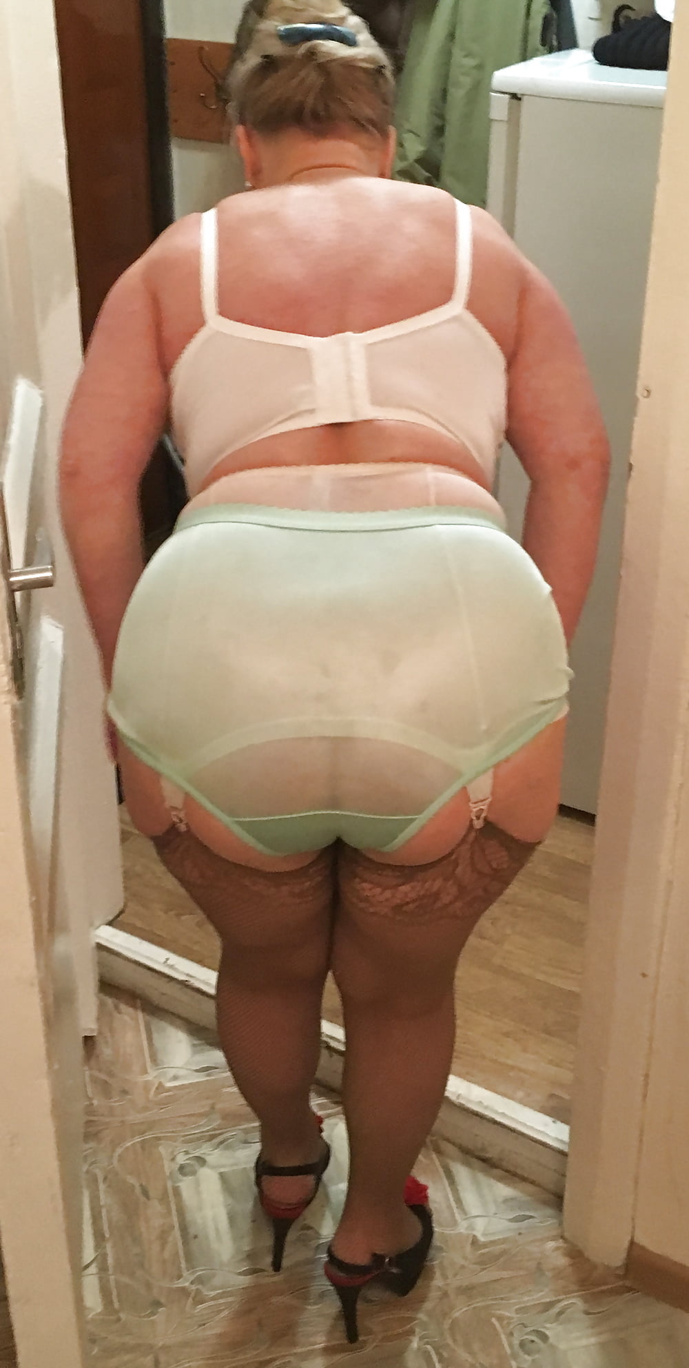 Pushaka white girdle ang green granny panty (14/31)