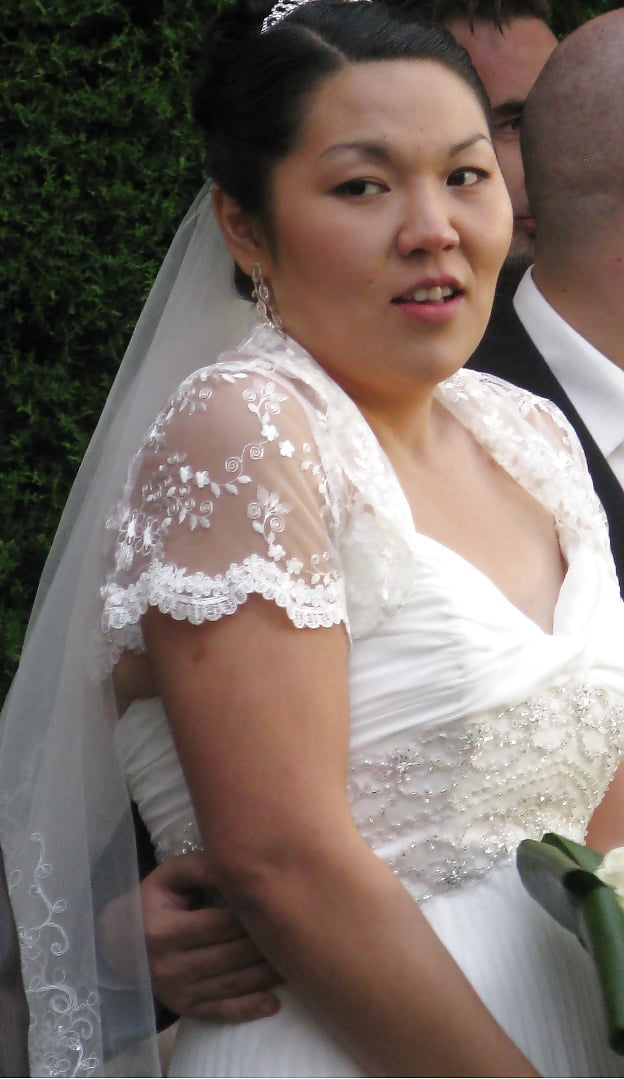 Asian_bride_wedding_dress_fetish (18/30)