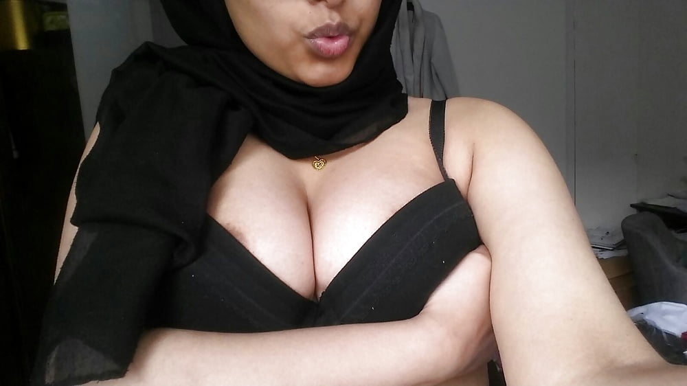 Hijabi Hijab bengali big tits East London (3/8)