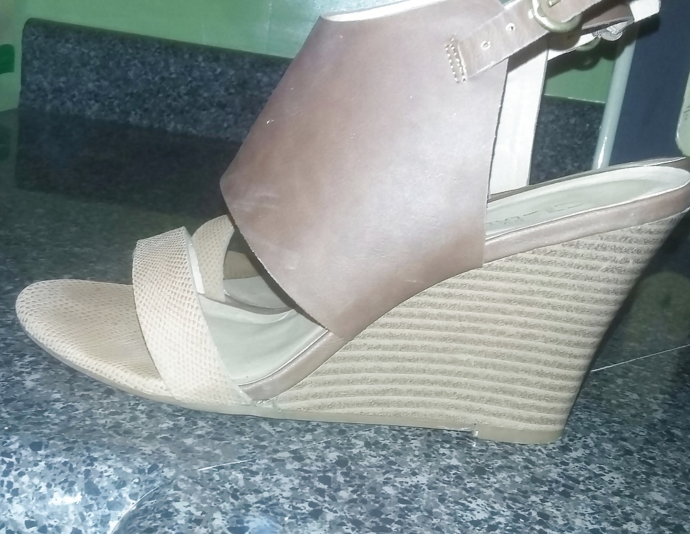 Cum_on_Shoes-Left_Her_Sexy_Little_Wedge_Heels_at_my_house (22/28)