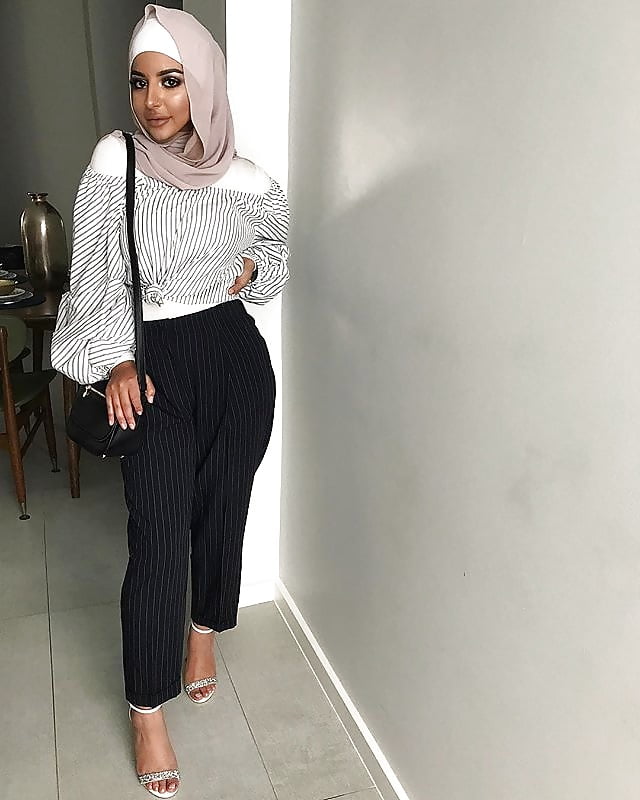 Pretty Hijabi Hajar A from Sydney (14/23)