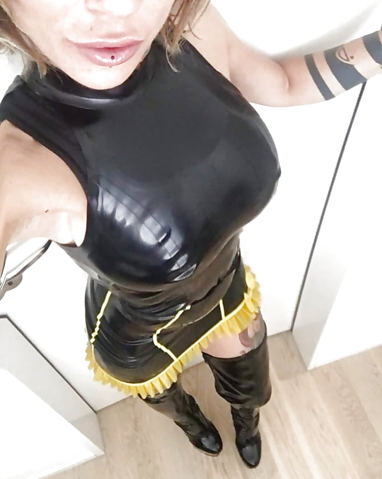favorite latex leather femdom boots fetish (1/75)