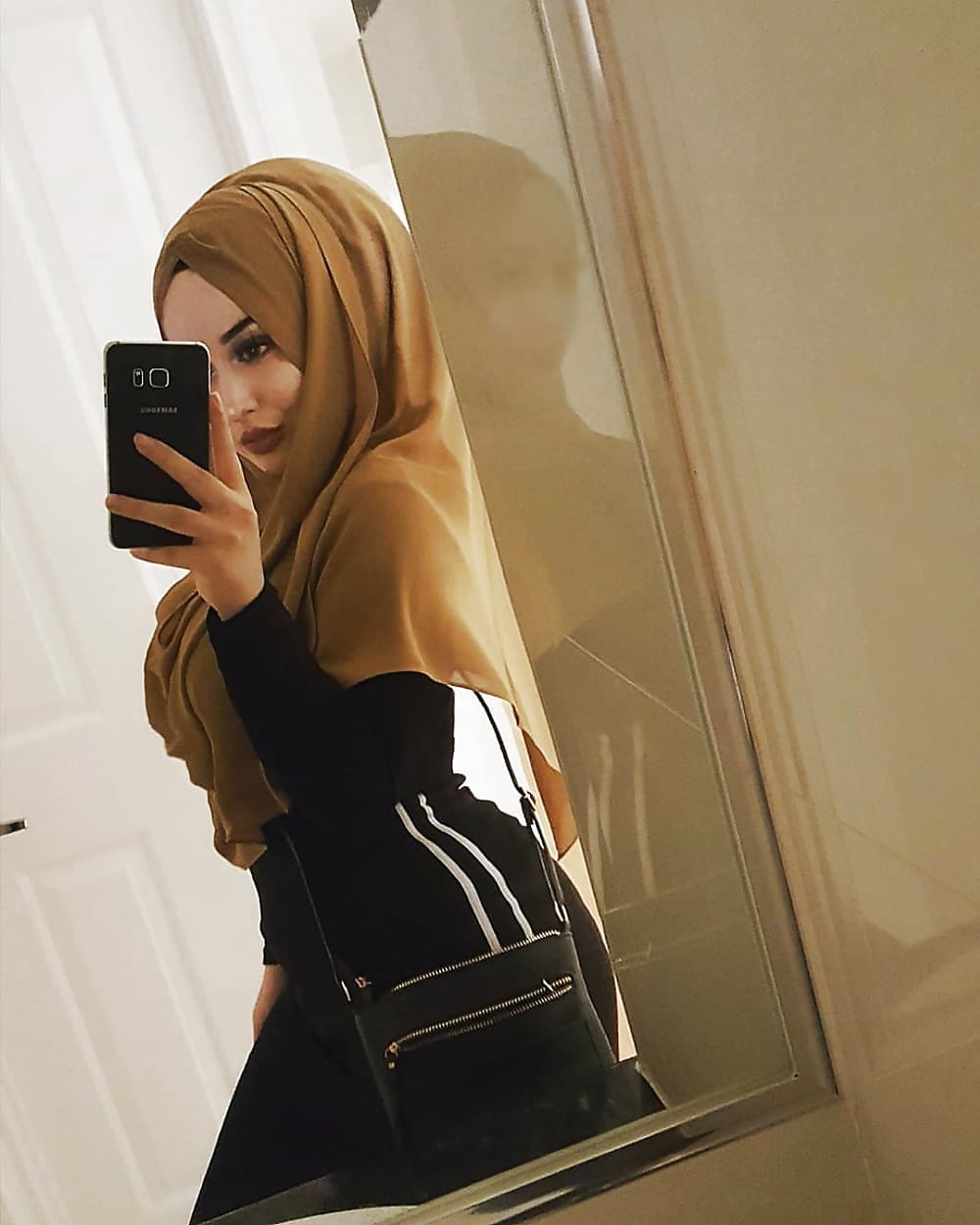 Arab Hijab Big Booty Babe Muslim Chick (16/54)