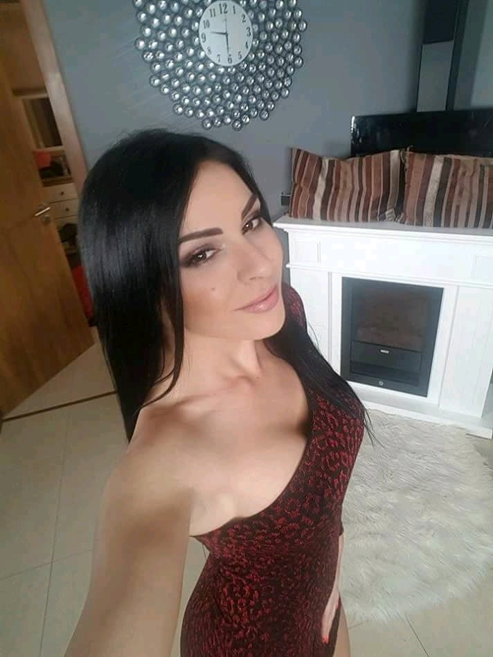 Sexy_selfie-Sexy_Ass_and_boobs_Greek_Porn_Star (5/40)